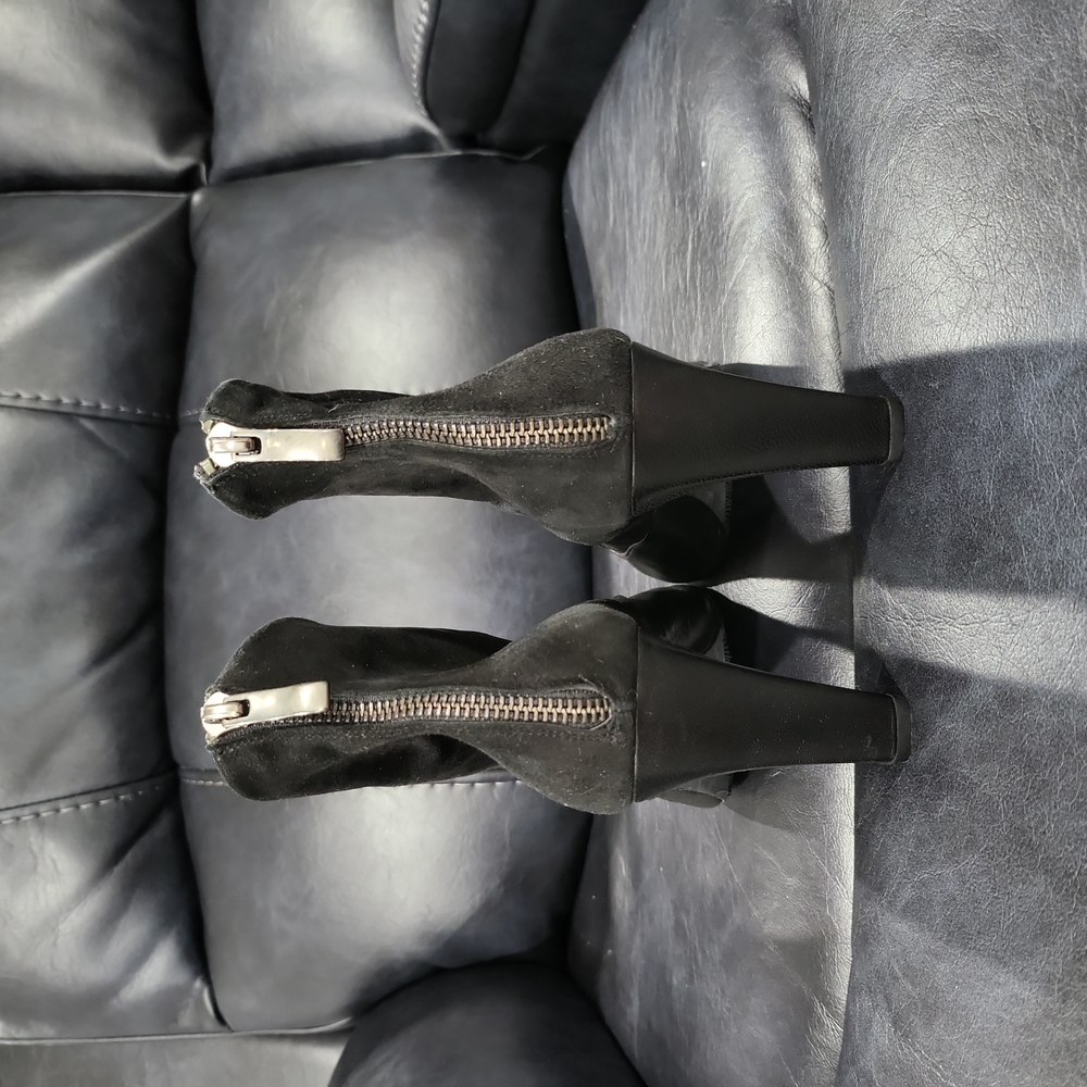 Women's Designer Heels - Picture 6 of 8